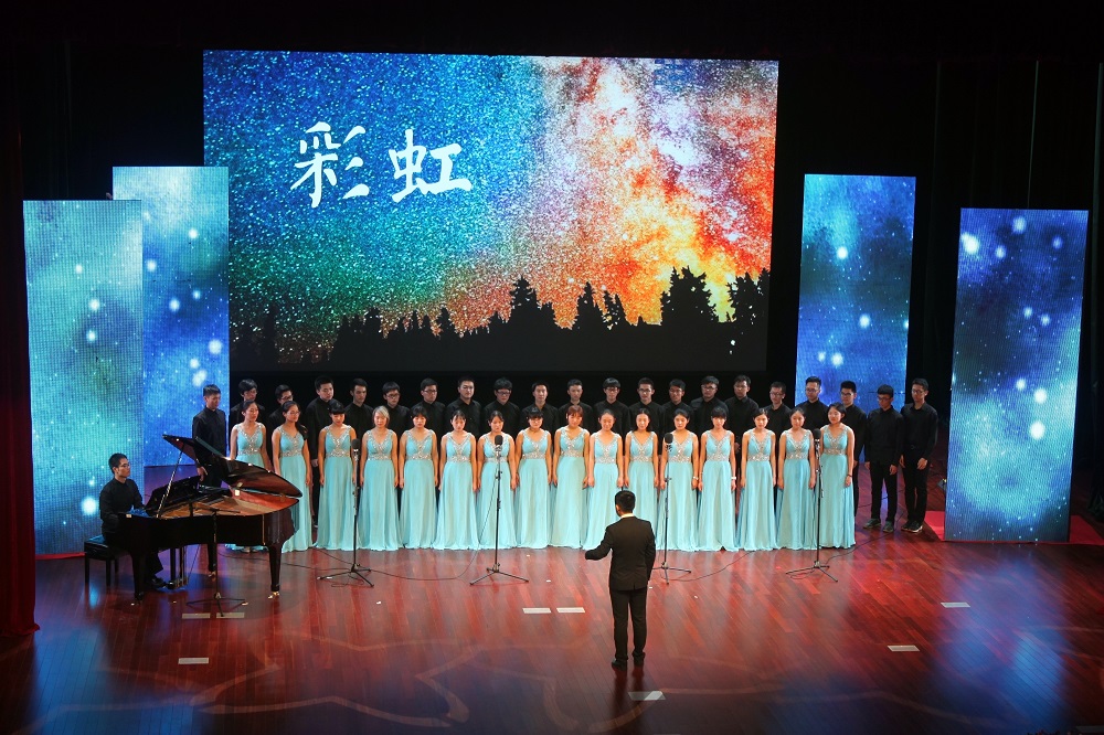 灵韵合唱团.jpg
