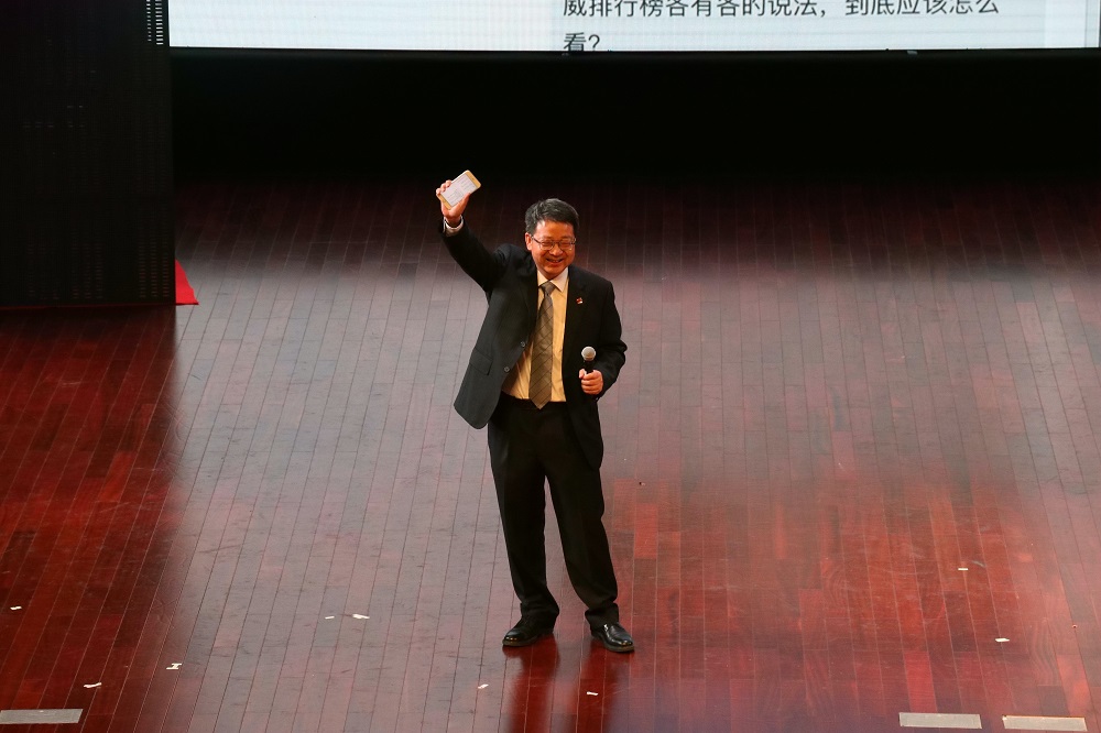 我们在世界名校.jpg